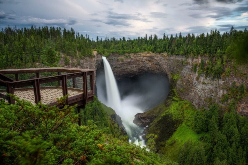 Helmcken-Falls-1